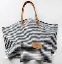Load image into Gallery viewer, Lacey Weekender Bag